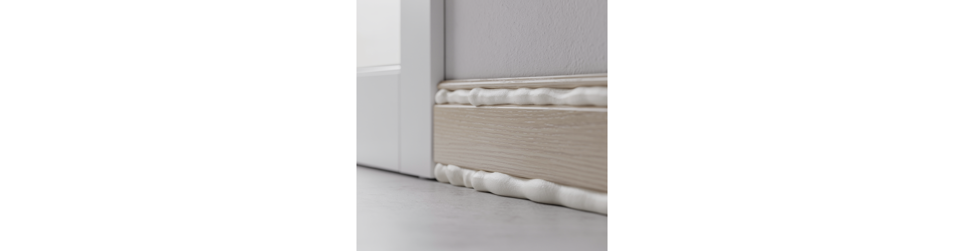 Как правильно применять монтажную пену при установке плинтусов и наличников, чтобы вы избежали щелей и деформации
